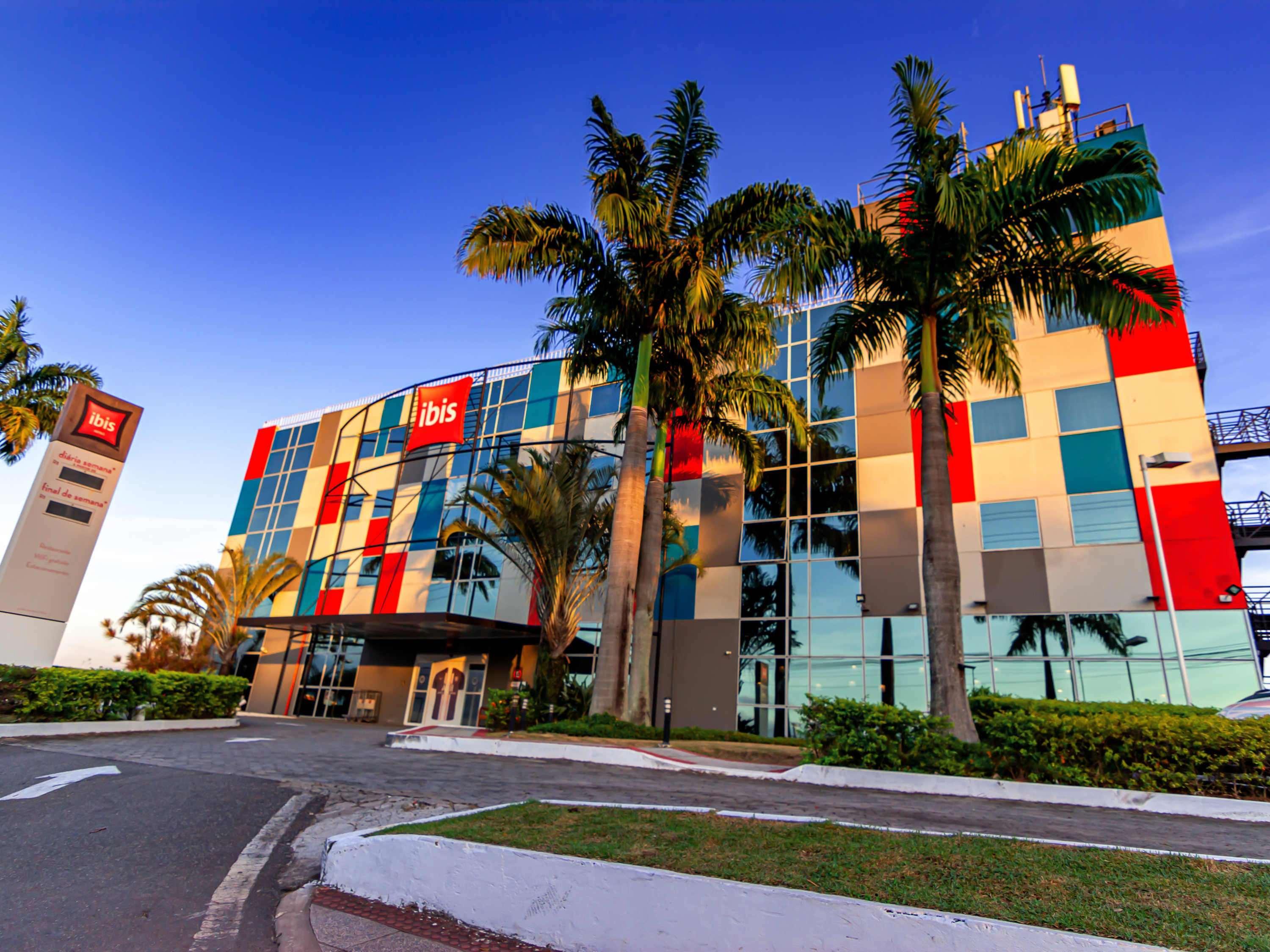 Ibis Vitoria Aeroporto Hotel Exterior photo